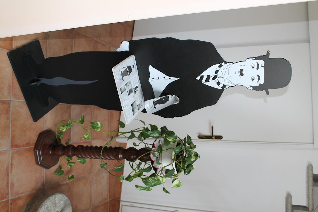 Bed and Breakfast Charlie Chaplin Tamara Exteriér fotografie